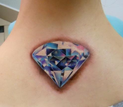 Hva betyr "Diamond" tatovering?