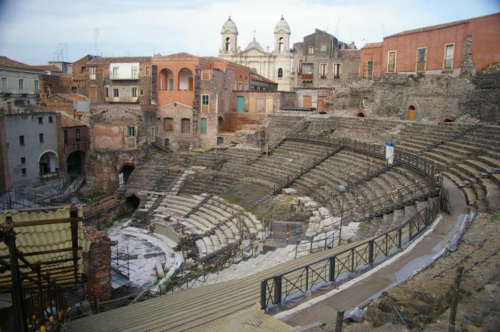 "Vulkanisk" Sicilia: Catania. En by som ikke kan glemmes